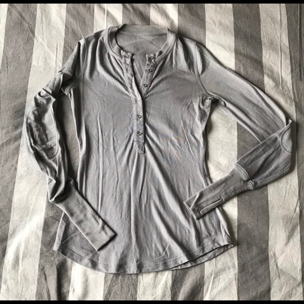 Lululemon top!